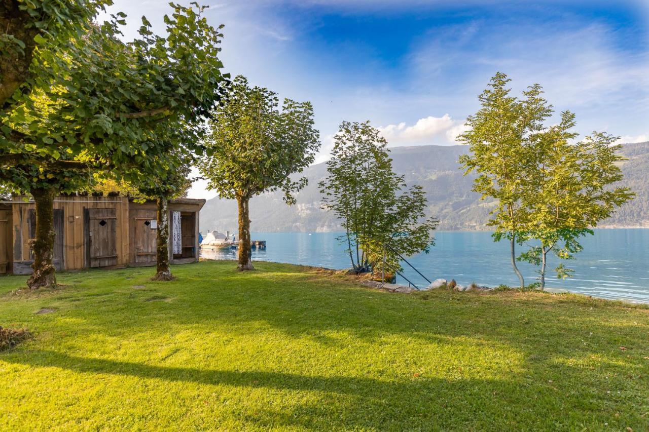 Strandhuesli Directly On Lake Thun Darligen Luaran gambar