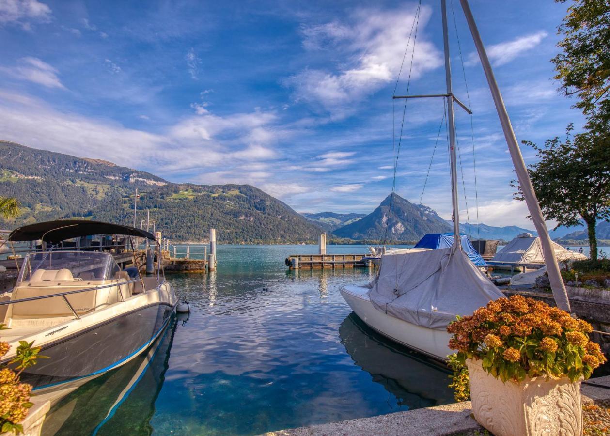 Strandhuesli Directly On Lake Thun Darligen Luaran gambar